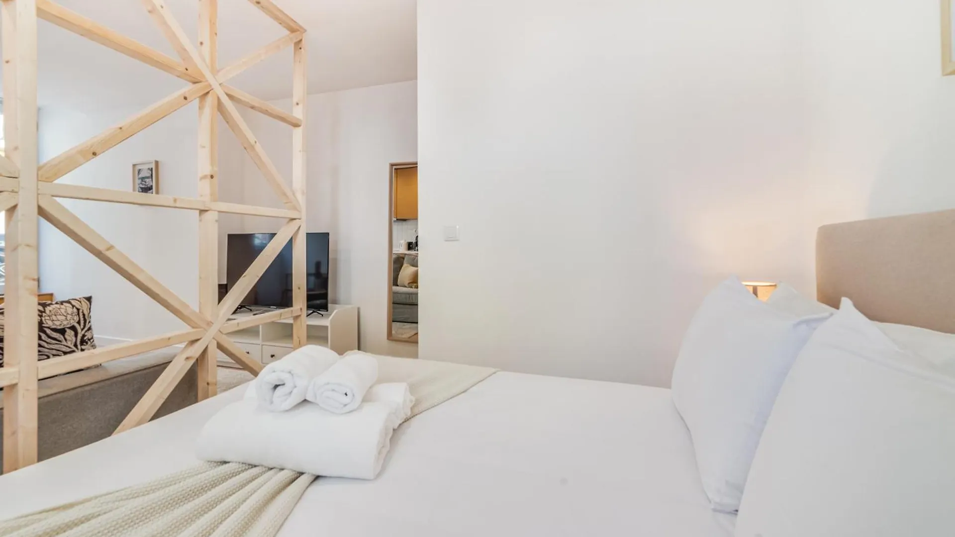 By The River - Alcantara Apartments Lissabon